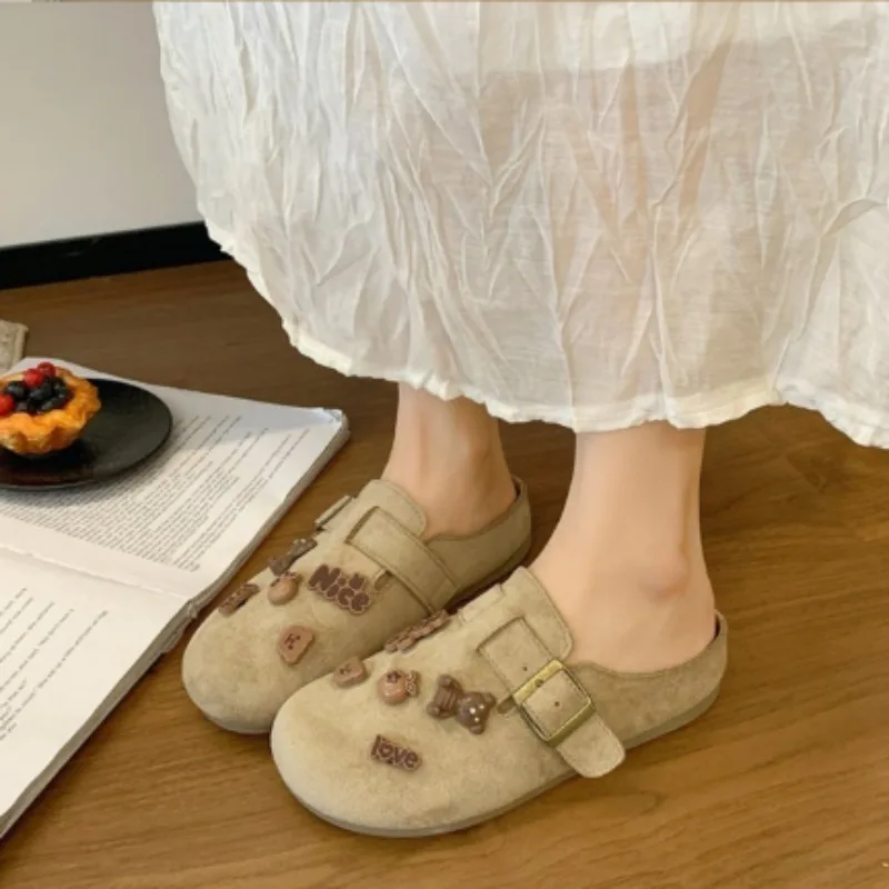 Damen DIY Charms Deko Birkenstock Mule Slipper aus Wildleder, perforiert, geschlossene Zehenpartie, weiche Sohle, niedliche, lässige Outdoor-Slipper für Damen – Detail 5