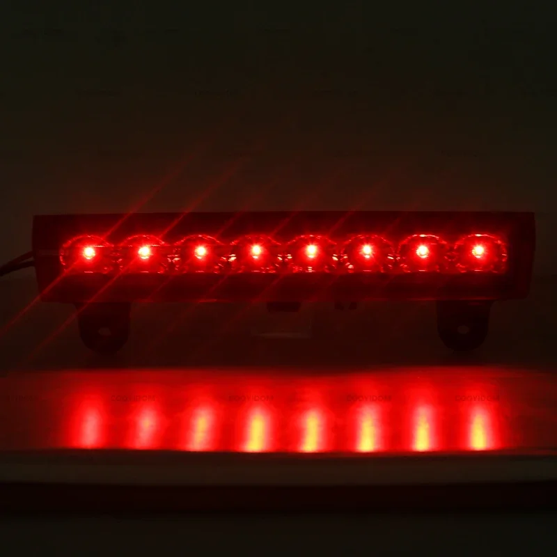 High Mounted Brake Light For GMC Yukon Chevrolet Tahoe Suburban 1500 2001 2002 2003 2004 2005 2006 Rear Roof 3rd Brake Light