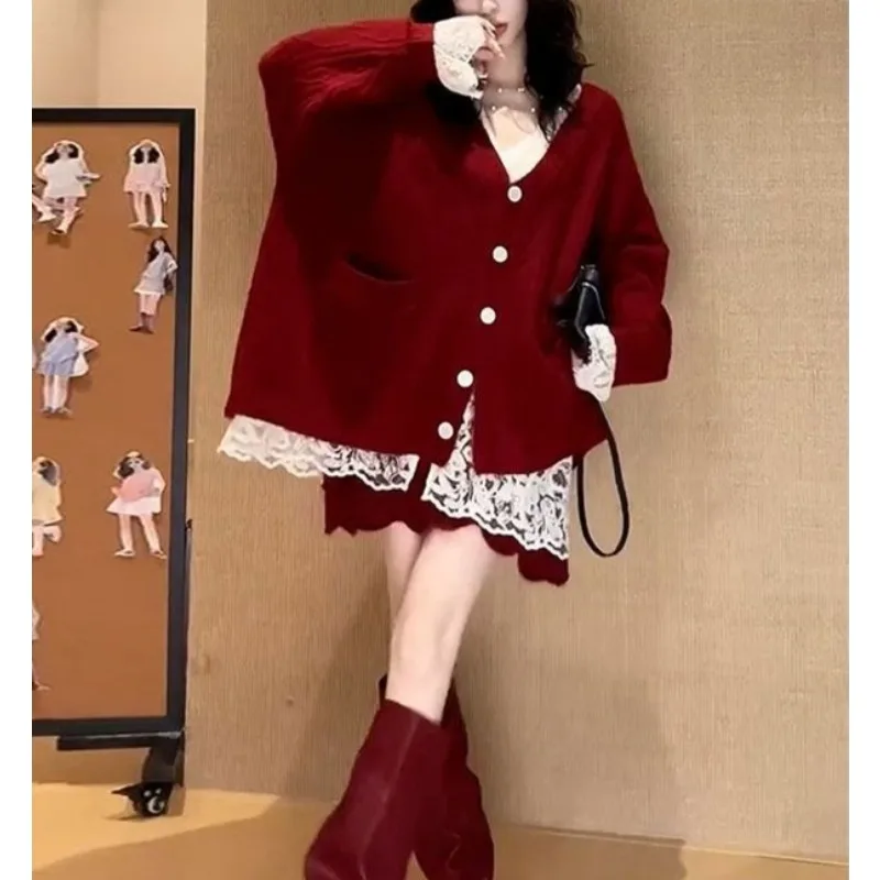 French Retro Lazy Style Red Sweater Knitted Cardigan + Short Skirt Women's Models Are A Complete Set of Beautiful Temperament
