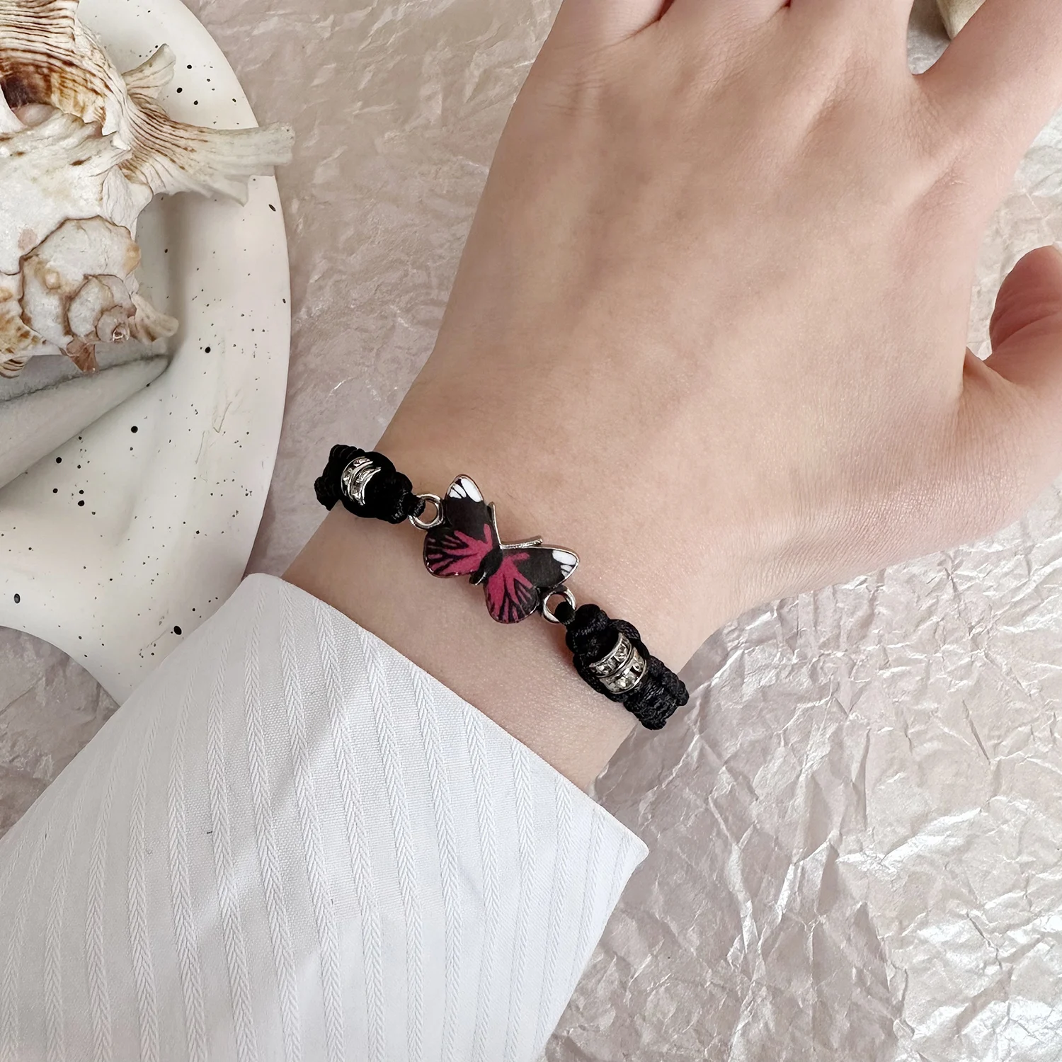 New Simple Handmade Braided String Bracelet For Women Blue Butterfly Adjustable Charm Bracelet Girls Fashion Jewelry Party Gift