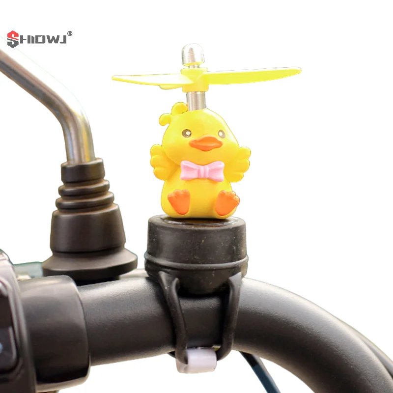 1pc Cute Wind Broken Little Yellow Duck Motorcycle Riding Handlebar Decoration Toy With Propeller Bike Moto Driving Ornaments