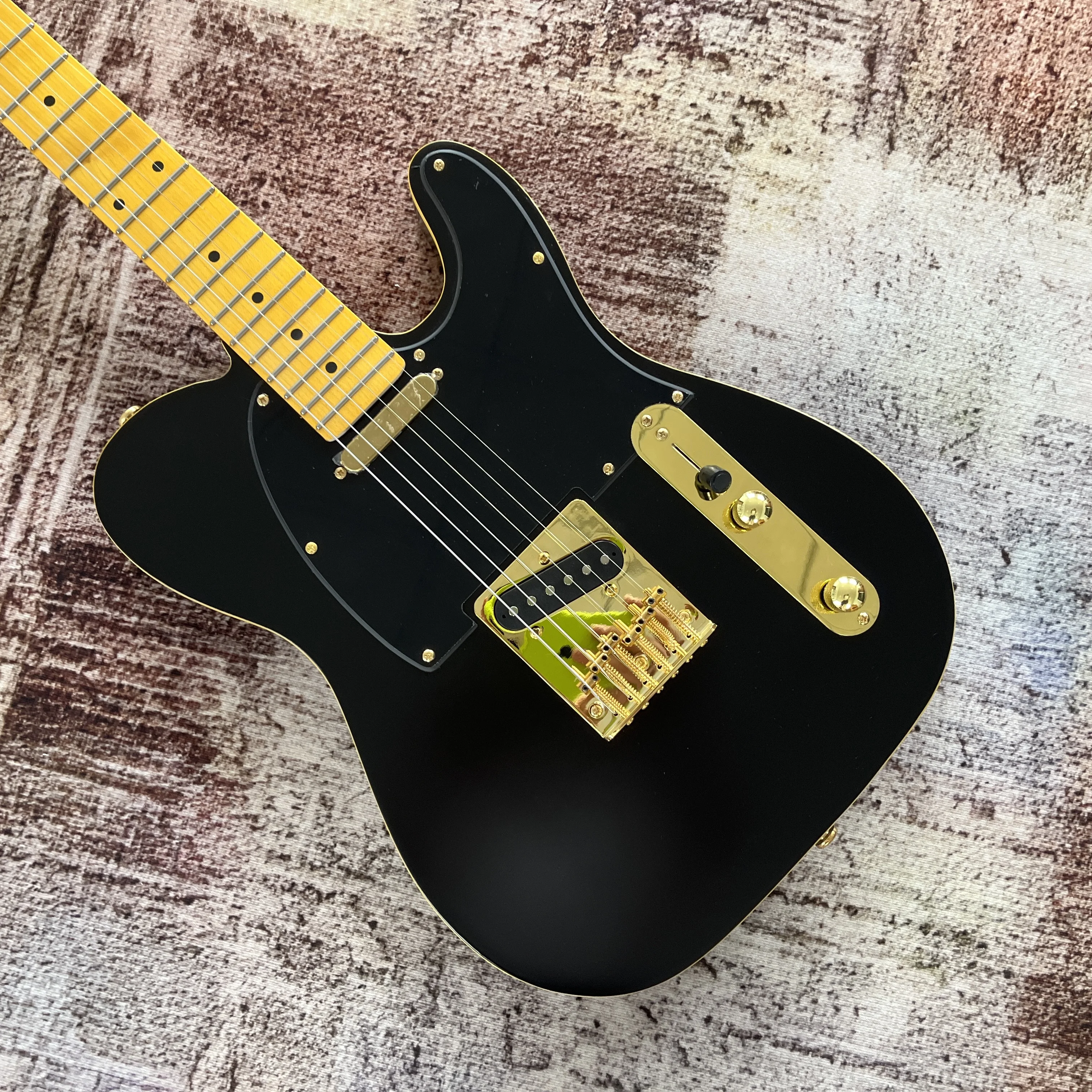 جيتار كهربائي Vicers Matte Finish TL، جسم الزيزفون، التقاطات SS، لوحة فريتس من خشب القيقب، أجهزة ذهبية. شحن مجاني.