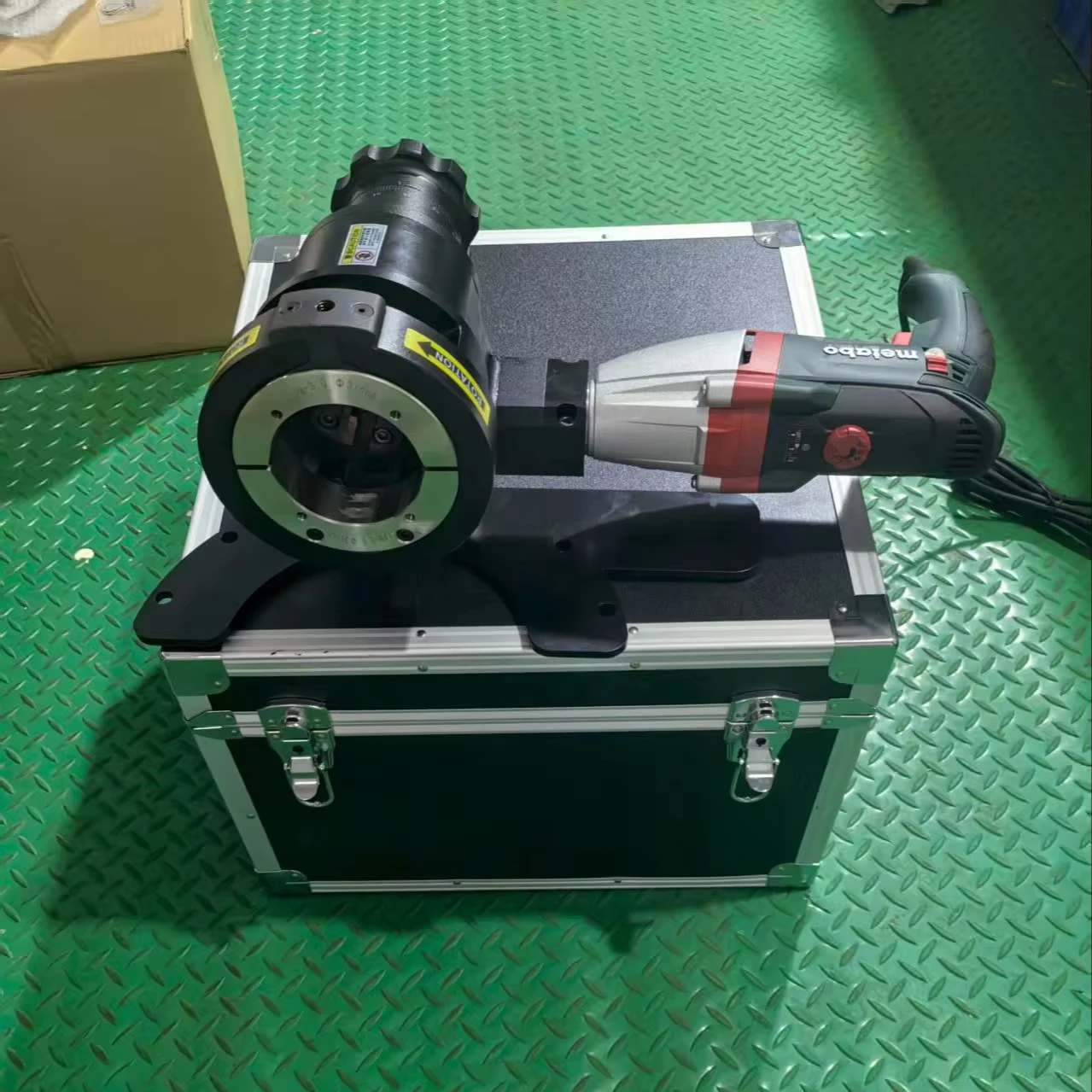 

4,5-дюймовый станок для снятия фаски большого диаметра, двигатель с подшипником коробки передач, напряжение 220 В, металлическое оборудование для металлургии, высокая эффективность