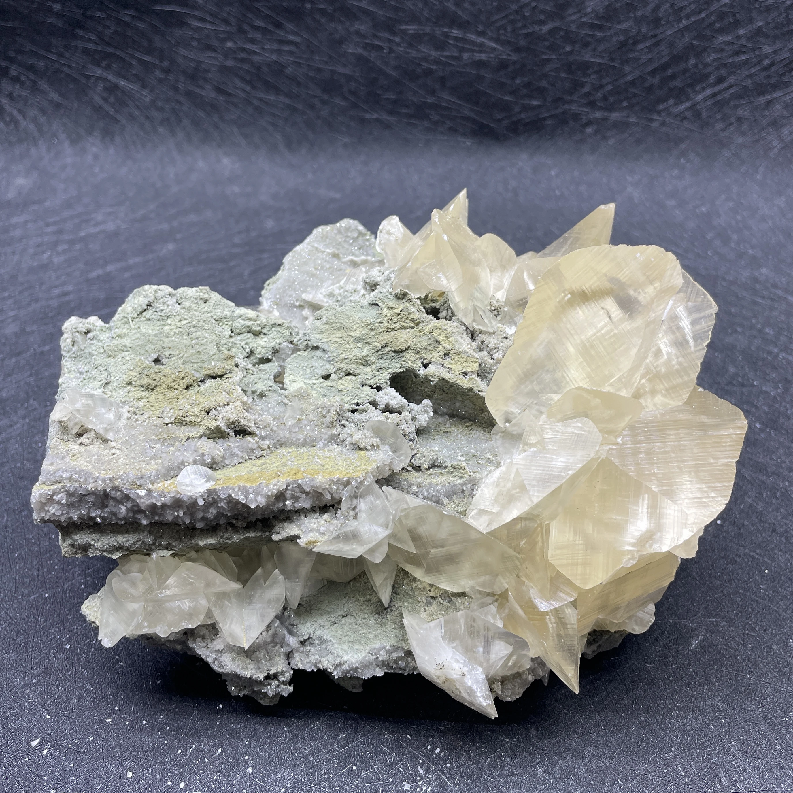 1462g Natural Raw Stone Calcite Crystal Cluster Fluorescence Effect Mineral Specimen Quartz Rock Decoration Gift Healing