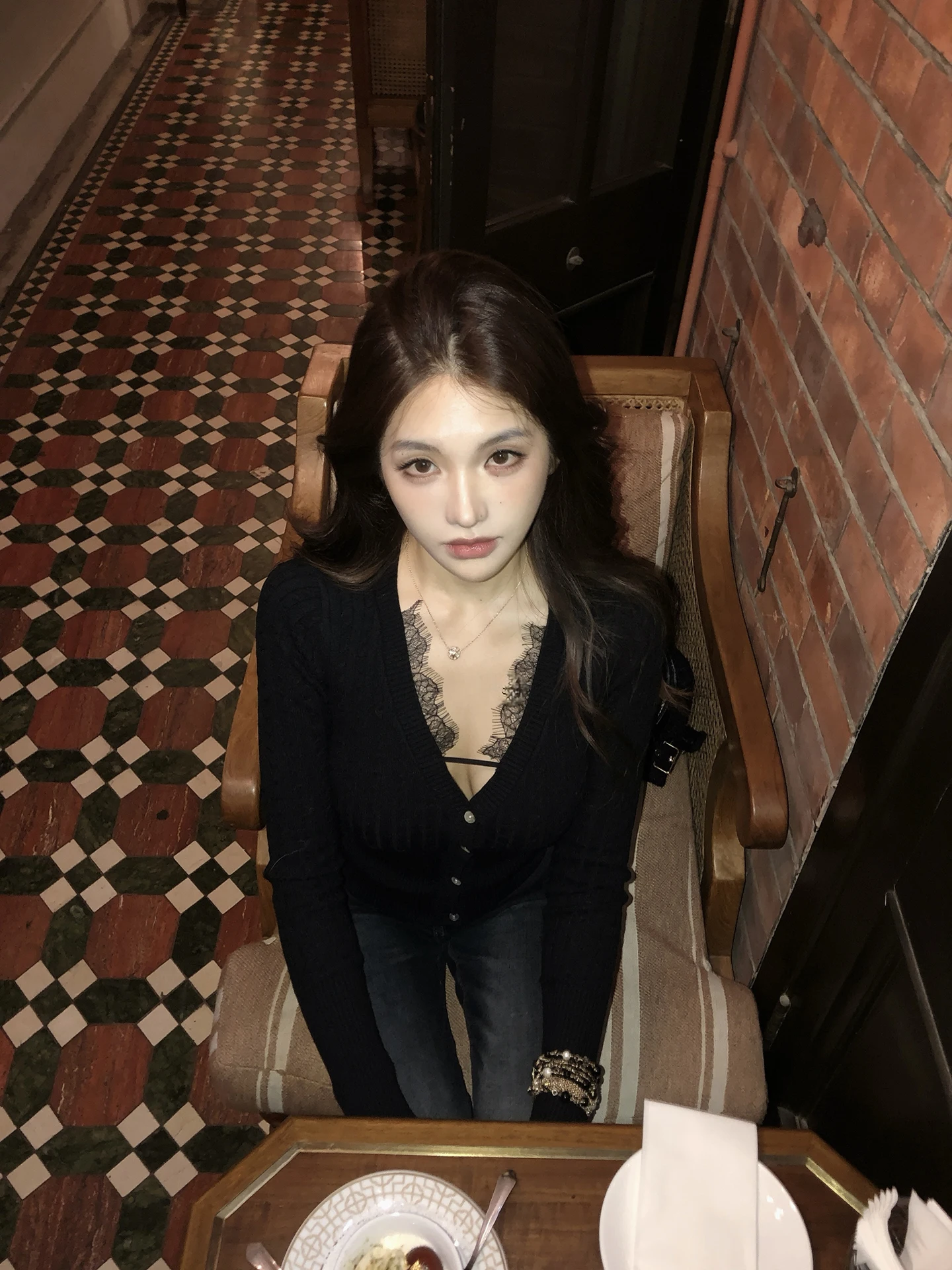 

Женский трикотажный кардиган PiRui с кружевными вставками, V-образным вырезом, длинными рукавами, из полиэстера, стандартной длины