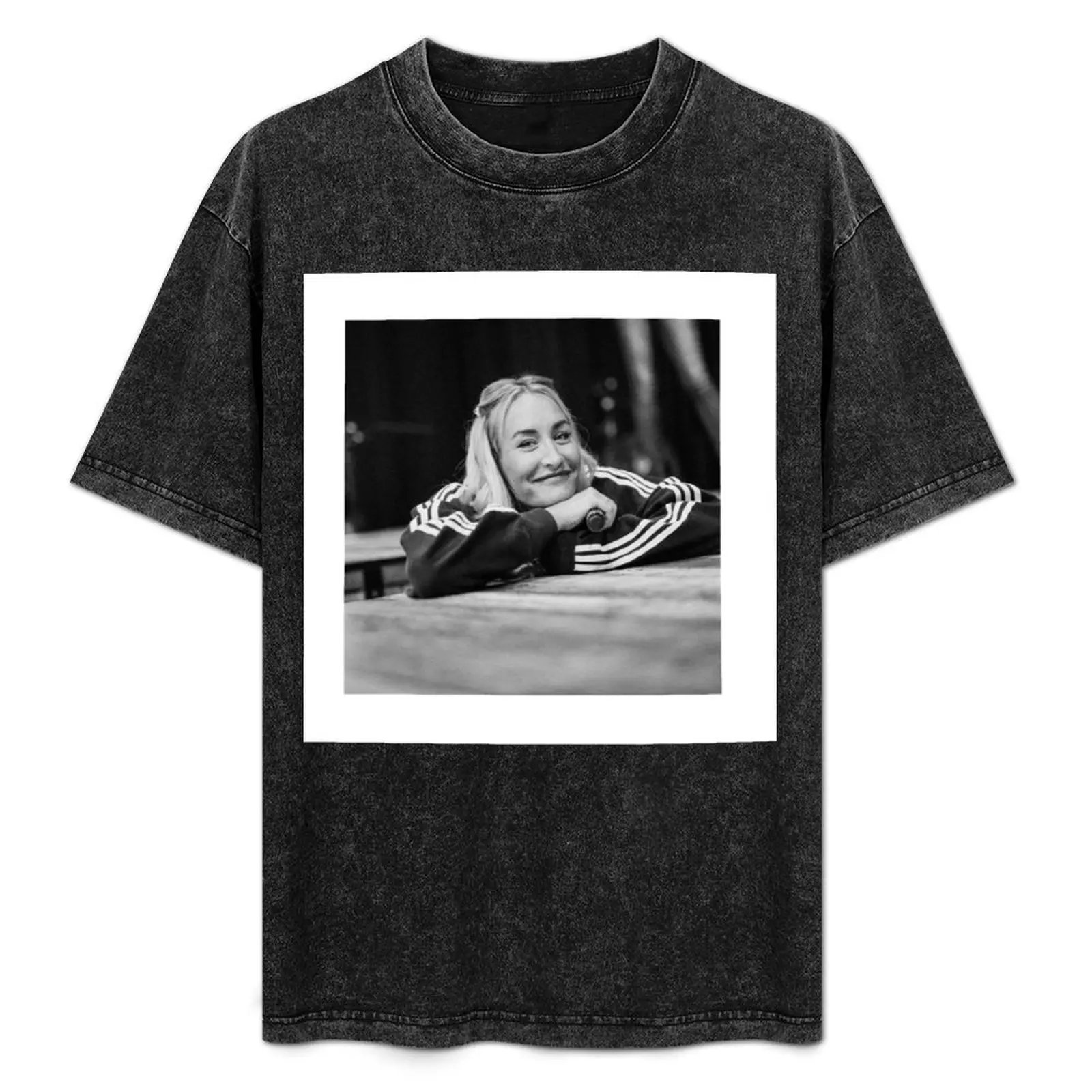 

Sarah Connor T-Shirt Holiday Outdoor T-Shirt