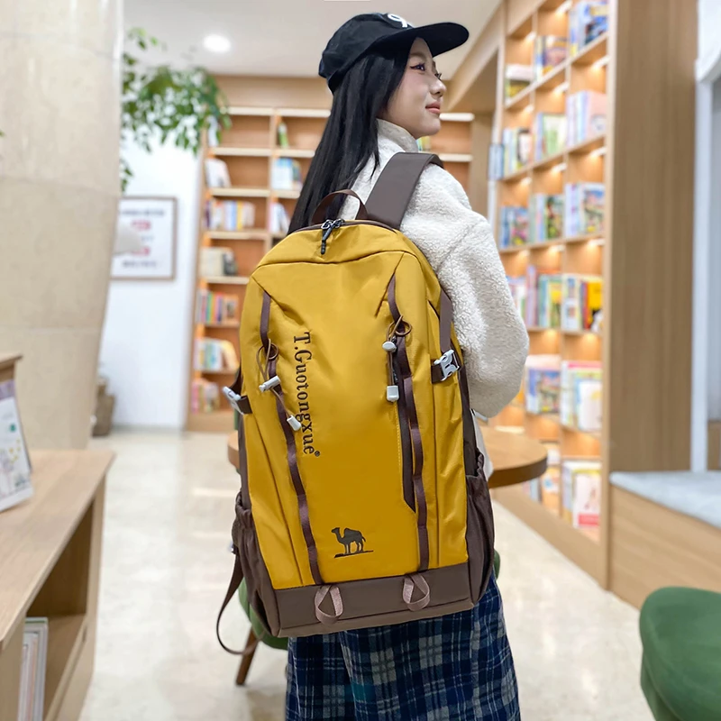 스타일리시 대용량 유니섹스 캐주얼 백팩 다양한 색상 내구성 경량 나일론 하이킹 여행 백팩