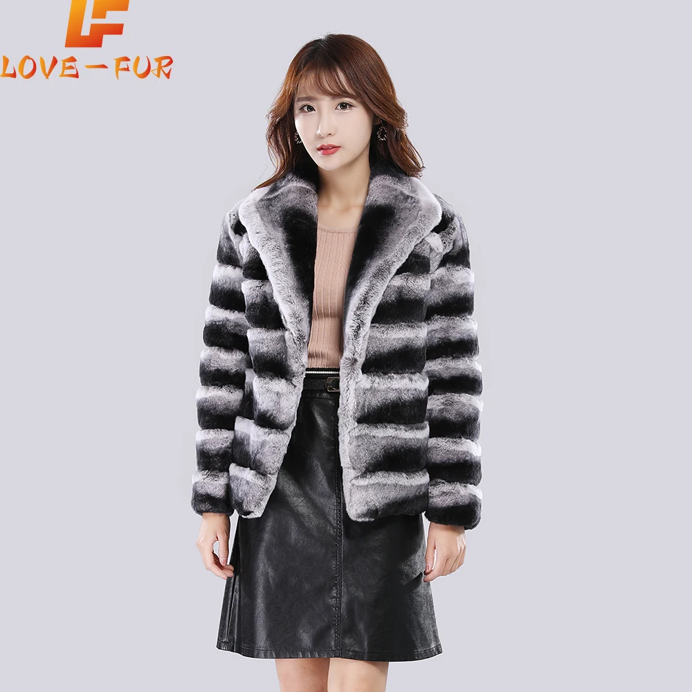 

Hot Sale Women Real Fur Coat Large Lapel Collar Short Rex Rabbit Jacket Full Pelt Fur Chinchilla Color Thick Warm Women Coat