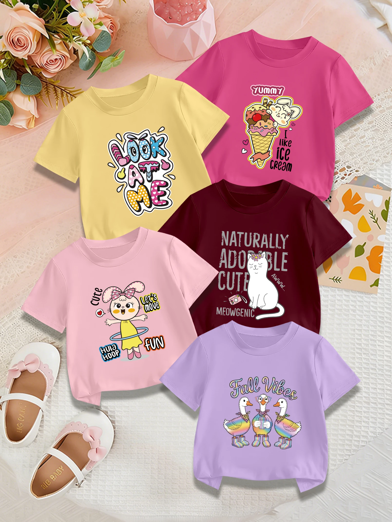 

5 предметов в комплекте: летние милые футболки для девочек с принтом в виде мультяшных кроликов, кошек и уток.