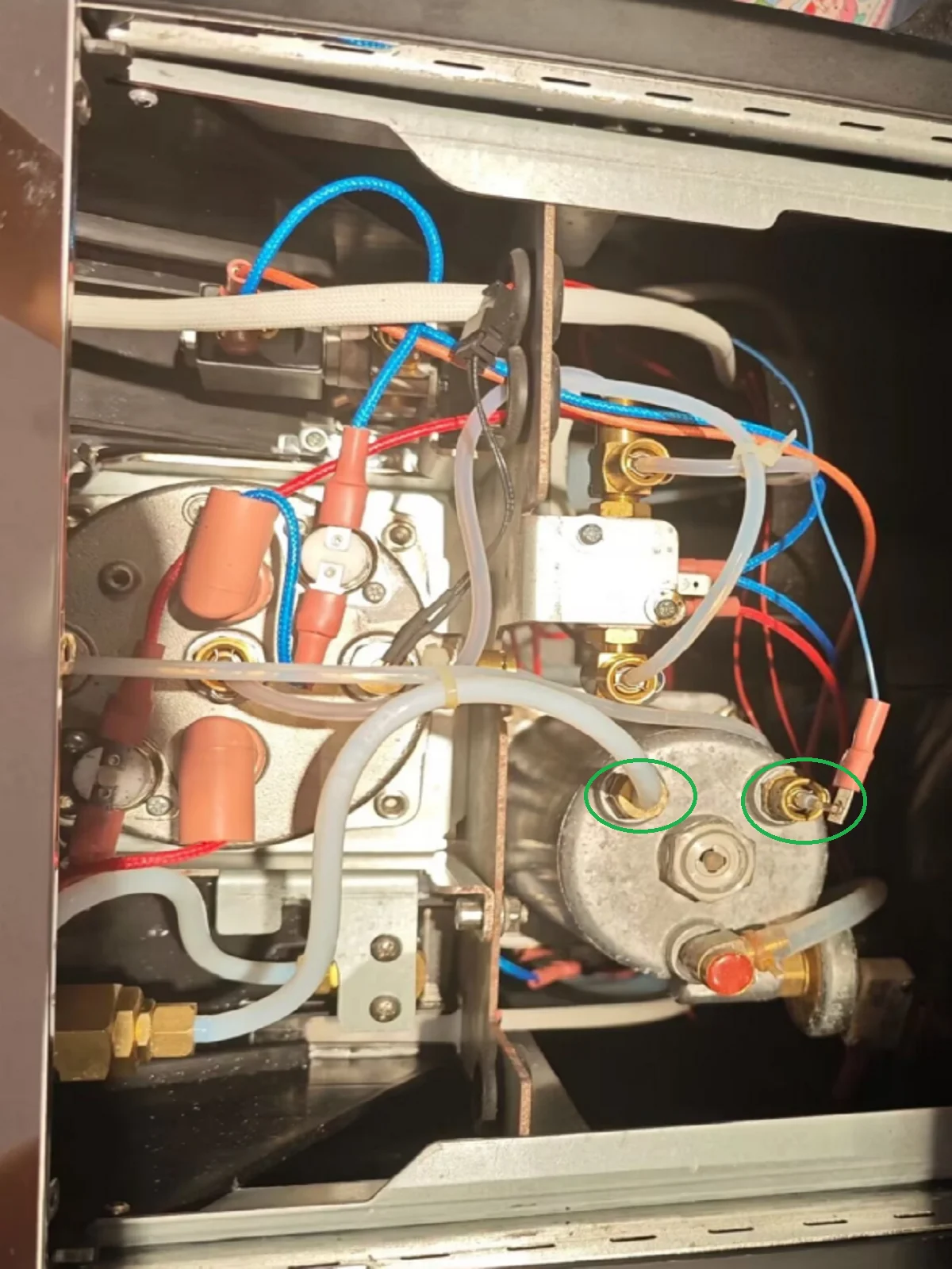 Pezzi di ricambio Valvola di protezione ad alta pressione CRM3100/valvola limitatrice di flusso 131C/valvola a farfalla/valvola limitatrice di flusso elettrovalvola