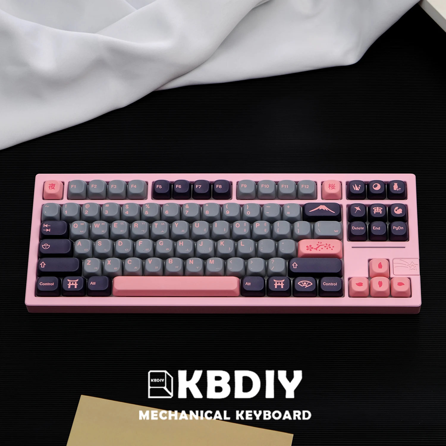 KBDiy KOA Profile Keycap PBT NightSakura Keycaps Korean Custom for Gaming Mechanical Keyboard Five-sided 130 Keys Caps for GMK67