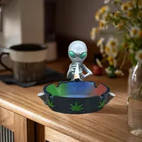 Alien Smoking Ashtray Desk Living Room Ornament Home Décor Creative Astronaut  Furnishings for Restaurant Bar Home