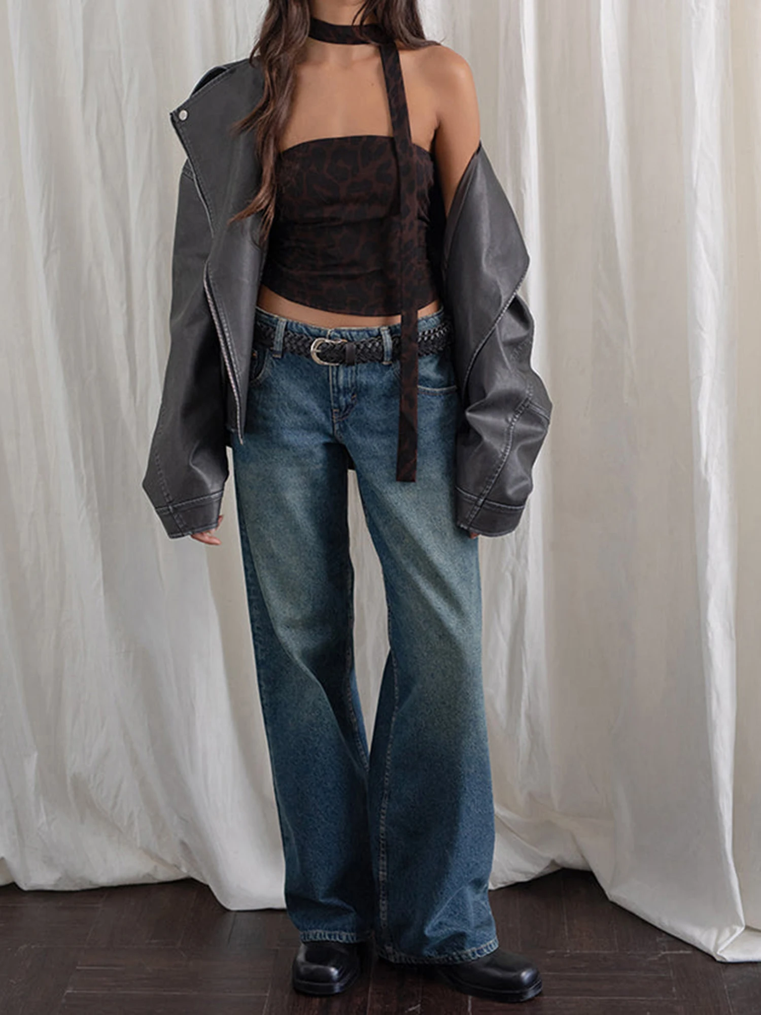 Top corto da donna con stampa zebrata e scollo all'americana, vestibilità elegante, camicia senza maniche senza schienale con fascia abbinata