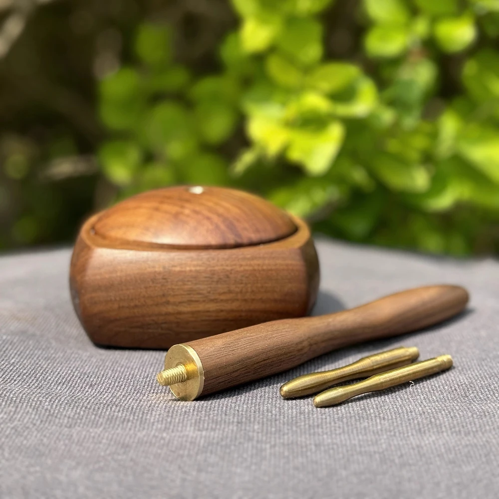 Black Walnut Wood Yarn Bobbin Holder – Premium Smooth Rotating Multi-Functional Swivel Hook Knitting Tool