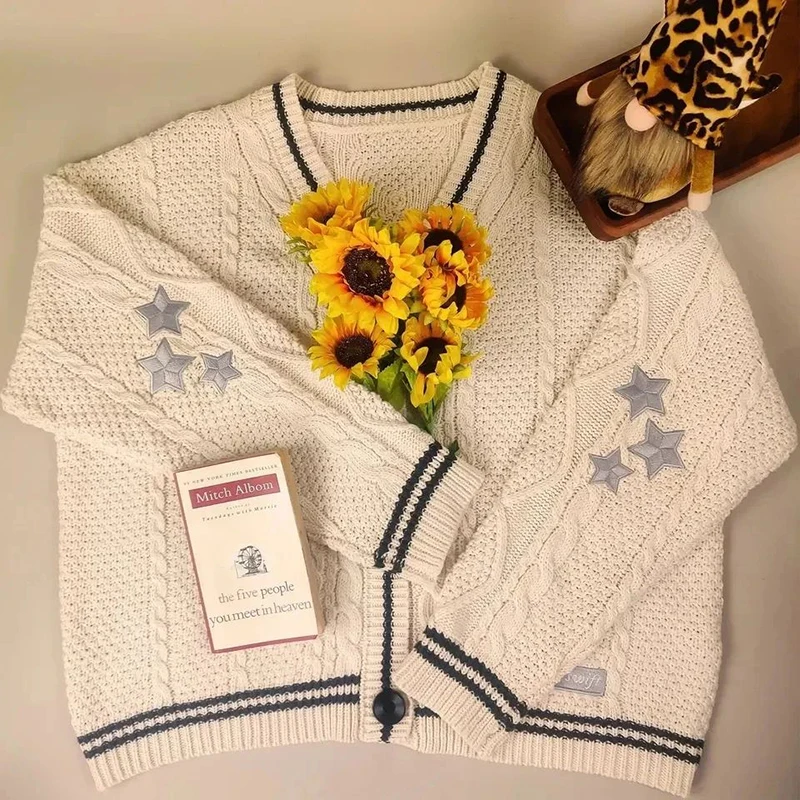 Black Knit Print Women Cardigan Korean Sweet Loose Star Long Sleeve Female Sweater Autumn Preppy Style New V Neck Ladies Tops