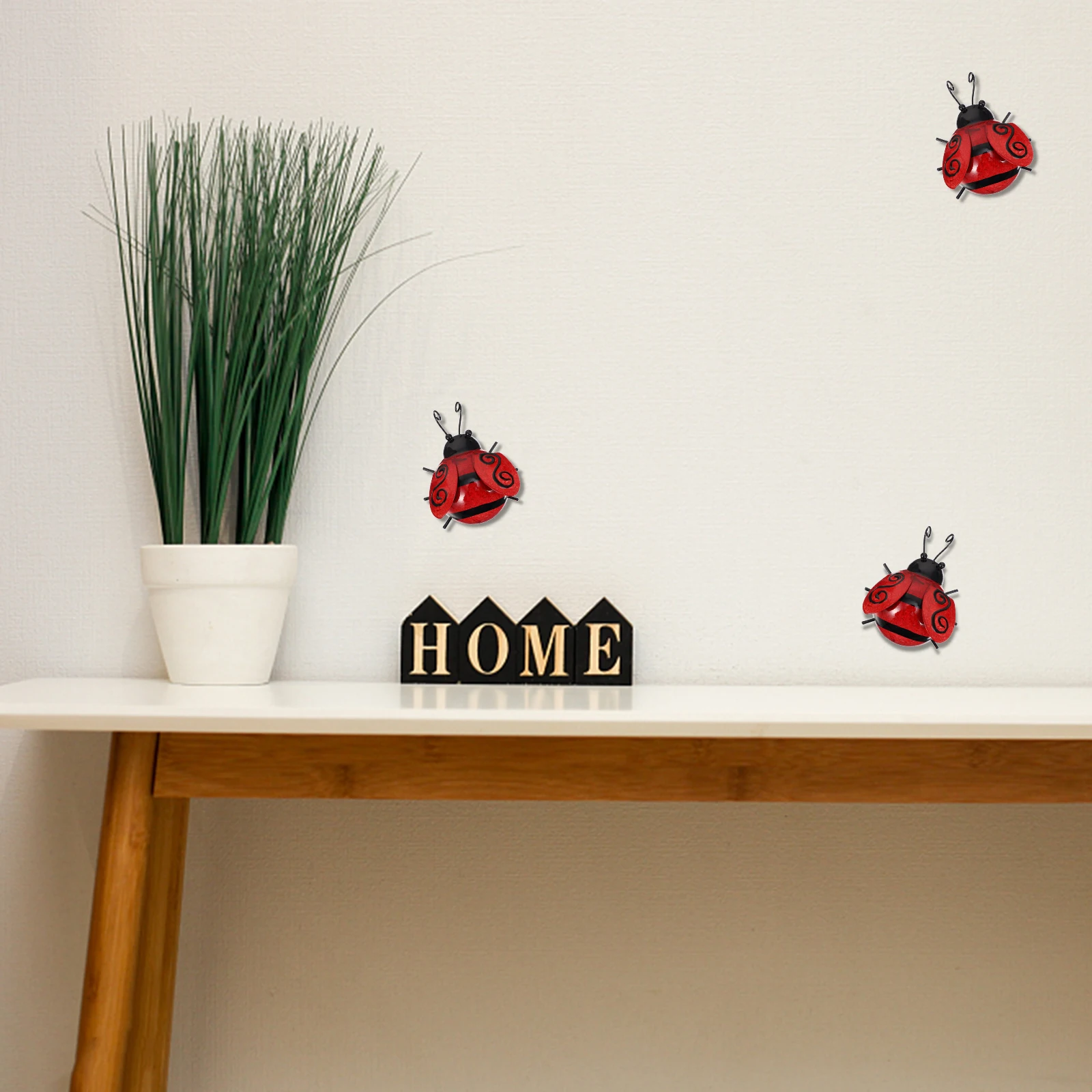 

Ladybug Wall Hanging Decor Iron Craft Durable Statue Garden Villa Decoration Indoor Adornment Housewarming Gift