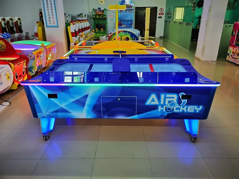 Hotselling Air Hockey Table Arcade Screen Münzbetriebene Spielmaschine mit gebogener Oberfläche zu verkaufen