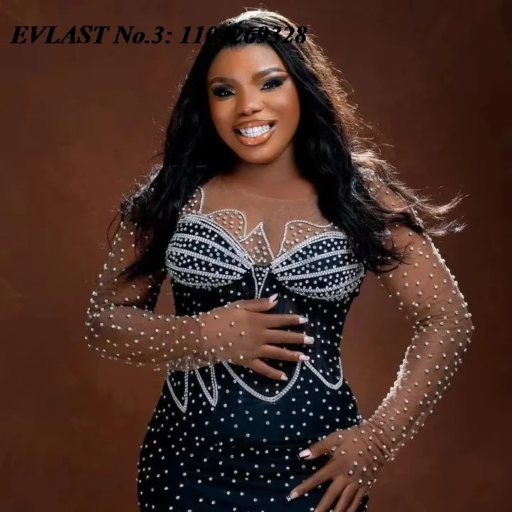 ชุดราตรีทรงเมอร์เมดสีน้ำเงินกรมท่าแบบสั่งตัดจาก EVLAST สำหรับสาวผิวสี แขนยาว ประดับคริสตัลและลูกปัด รุ่น E3P428