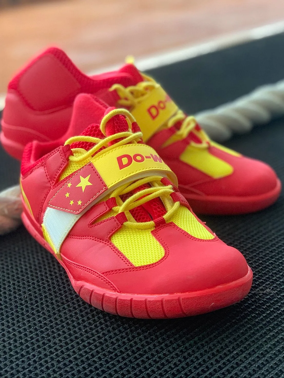 2025 Hot Sale Comfortable Lightweight Essential Fitness Weightlifting Squat Shoes Designed Training Athletic Shoes Very Good