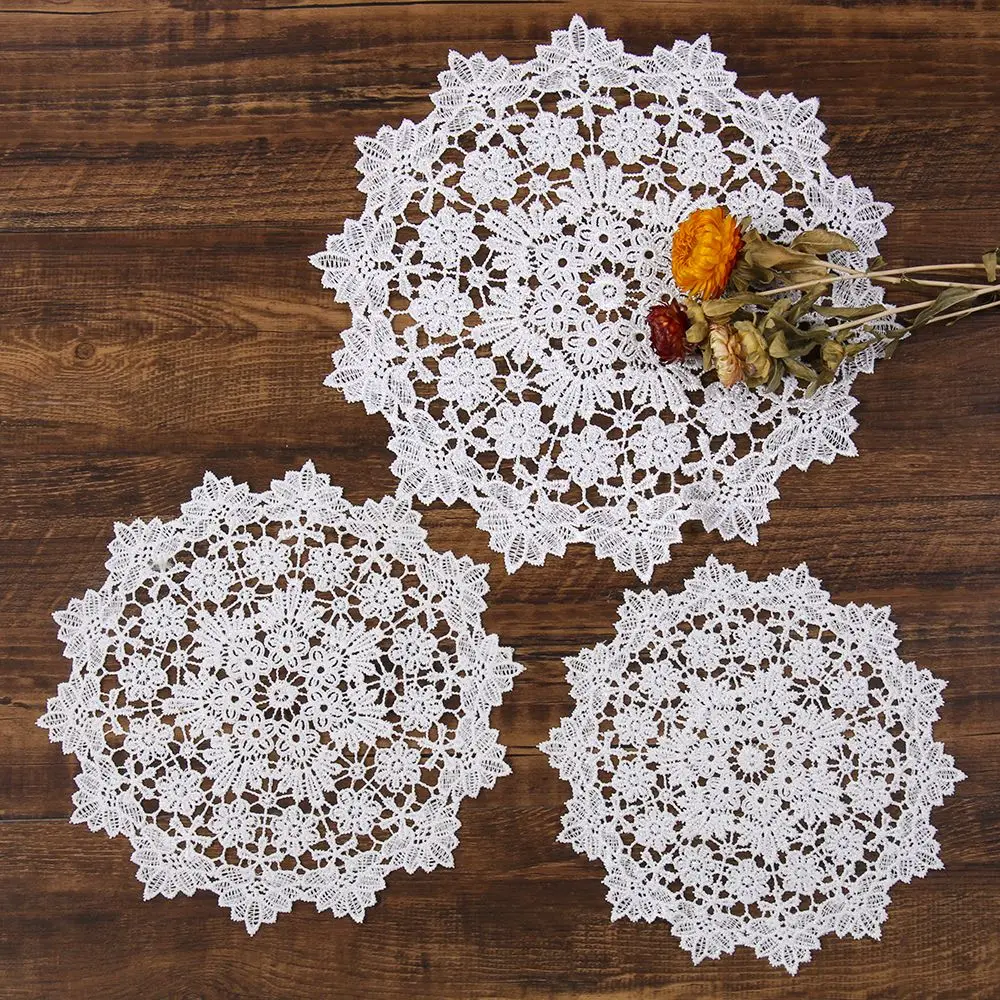 Luxury White Round Embroidery Table Cloth Christmas Coasters Coffee Cotton Napkin Kitchen Table Doily Lace Wedding Banquet Decor