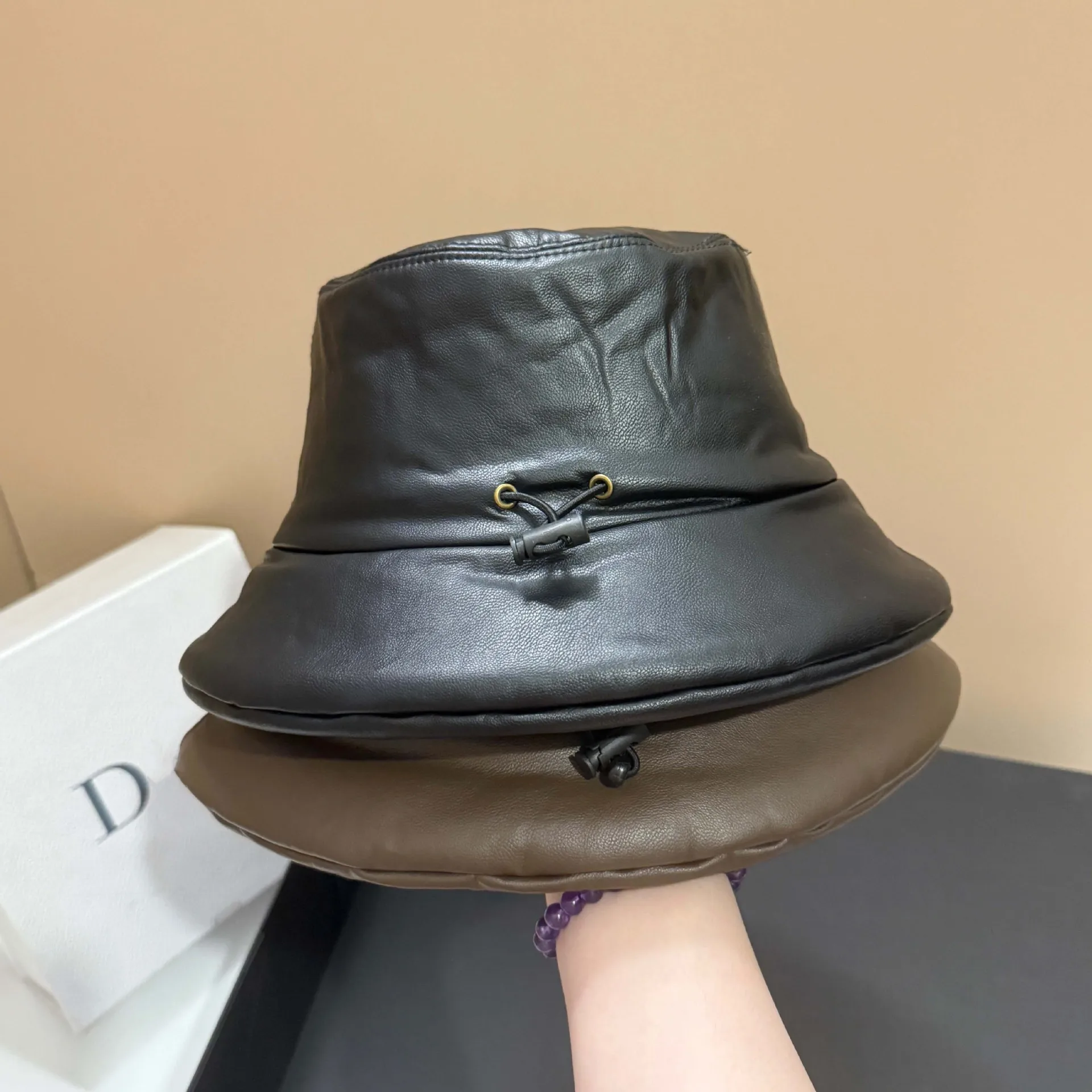 

Winter new light down warm bucket hat fashion light luxury drawstring age reduction flat top basin hat versatile hat women