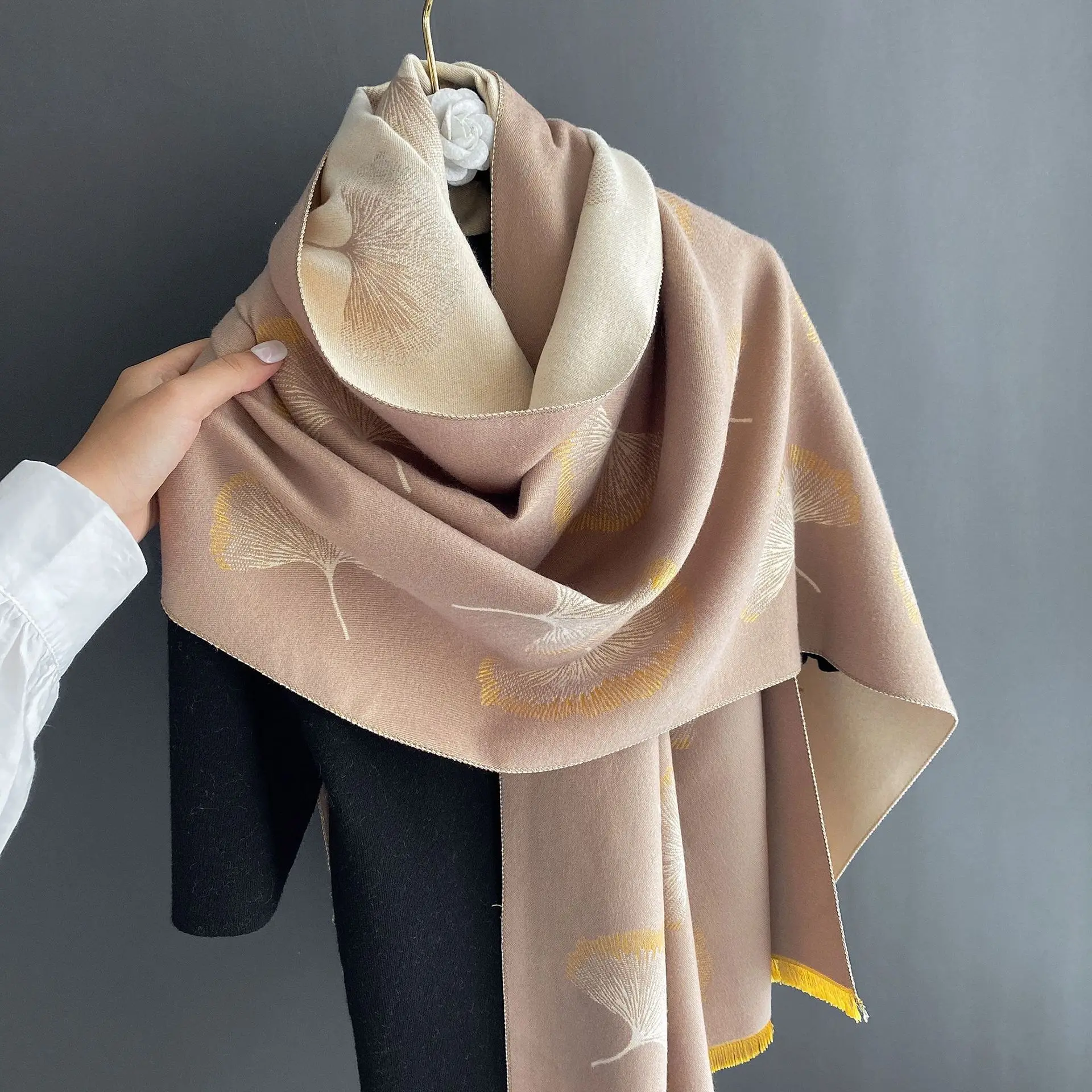 Luxury Winter Cashmere Scarf Women New Design Warm Pashmina Blanket Foliage Scarves Female Shawl Wraps Thick Foulard Bufanda