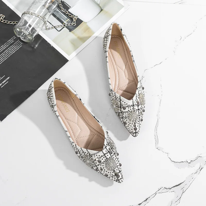 

Одиночные женские весенне-осенние женские туфли с плоской подошвой и стразами, темпераментная женская обувь в этническом стиле, Chaussures большого размера