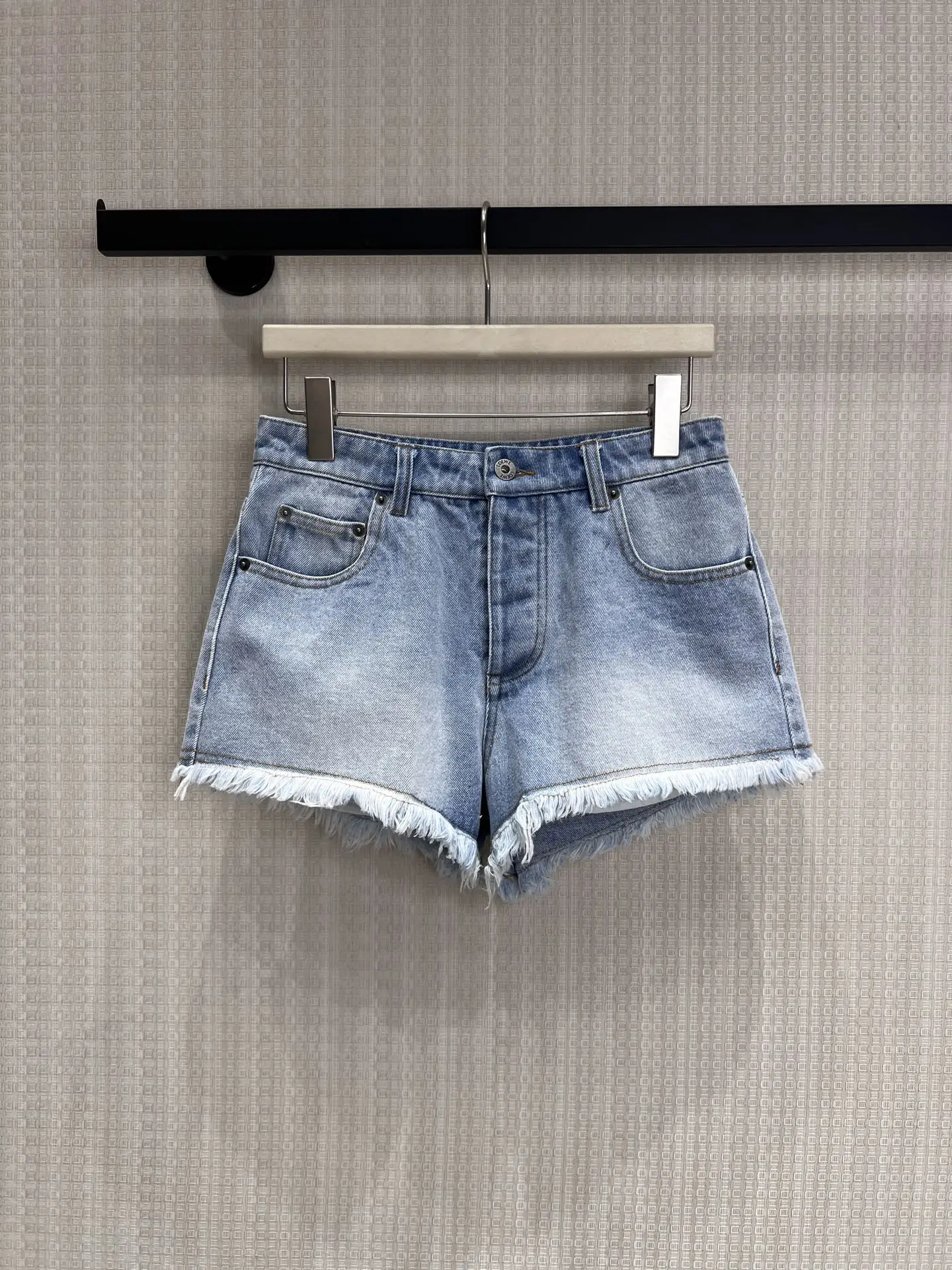 

Retro Washed Distressed Denim Shorts for Women Casual High Waist Loose Fit Summer Fashion Slimming Quality Denim Jeans