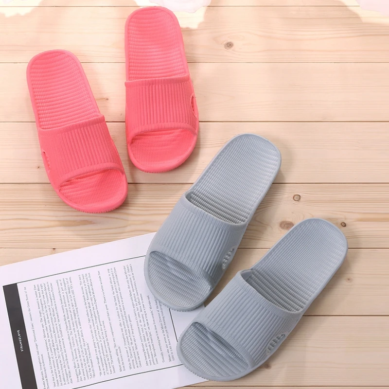 Summer Slippers For Men Women Soft Bottom Slippers Indoor House Slides Flat Sandals Bathroom Outdoor Beach Shoes Unisex