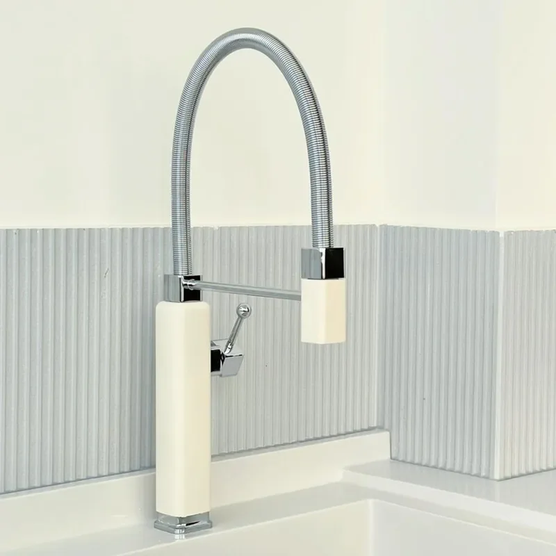 Retro Two-in-One Hot and Cold Telescopic Pulling Kitchen Faucet All Copper Single Hole Round Slot Large Basin Mixer Tap
