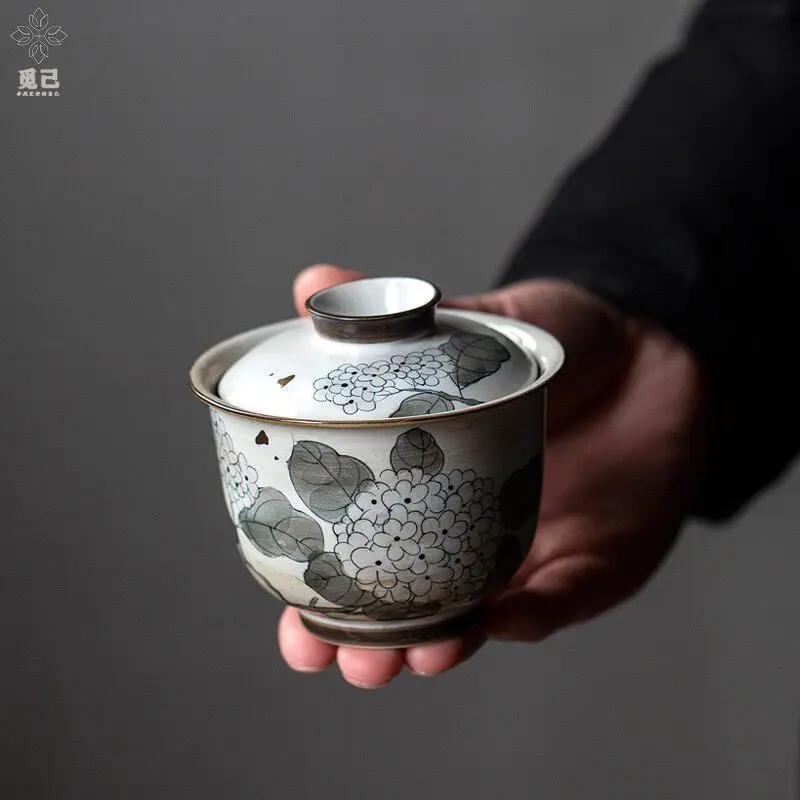 Overglaze Hydrangea Slip Glaze Gaiwan, Hand Decorated Vintage Ceramic Lidded Tea Bowl and Infuser for Home Brewing and Daily Use