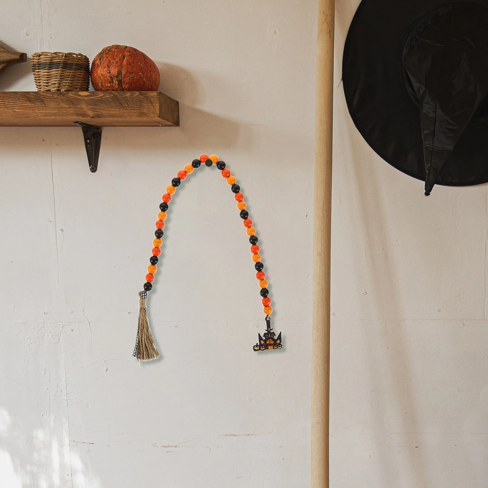 

Creative Halloween Pendant Wooden Bead Ornament Party Decorative Prop Home Decoration Halloween Tag Wooden Bead Ornament