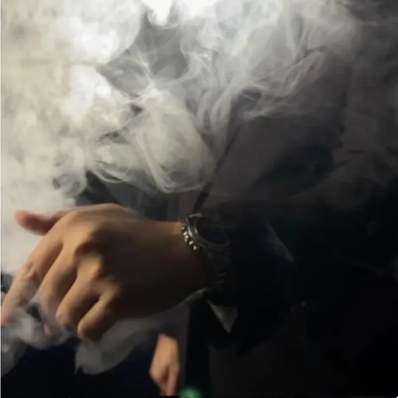 

Ultimate Smoke Device Ultra Smoke Stage Magic Tricks Gimmicks Professiona Magician Machine Magia Tool Accessories Party