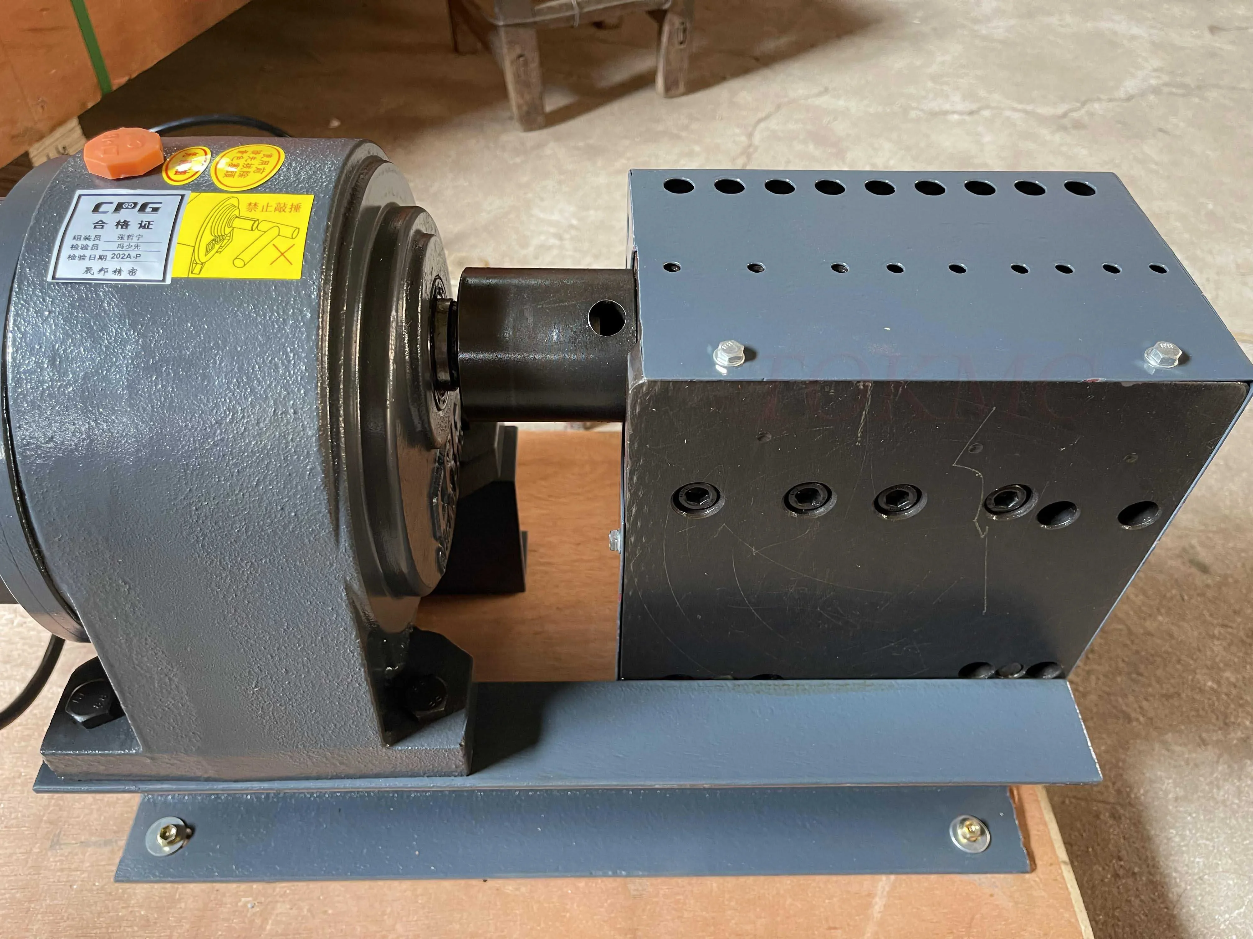 Kerker für elektrische Rohre