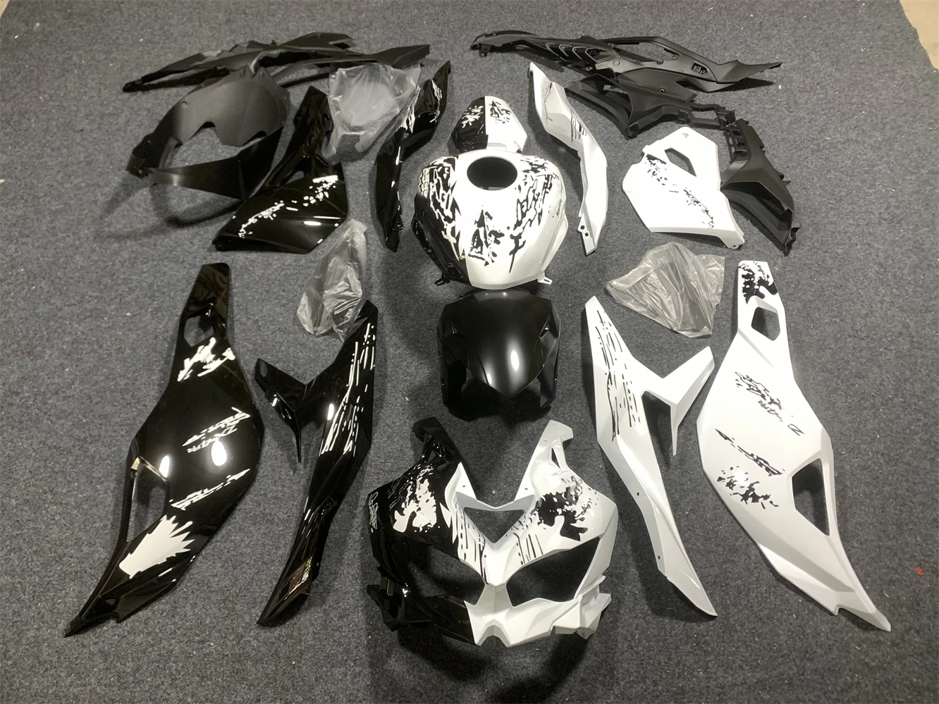 Image of Ninja ZX-25R 2019 2020 2022 2023 Motorrad-Ganzkörper-Verkleidungsset, passend für Kawasaki ZX 25R 2024 ZX-4R ABS-Kunststoffverkleidung