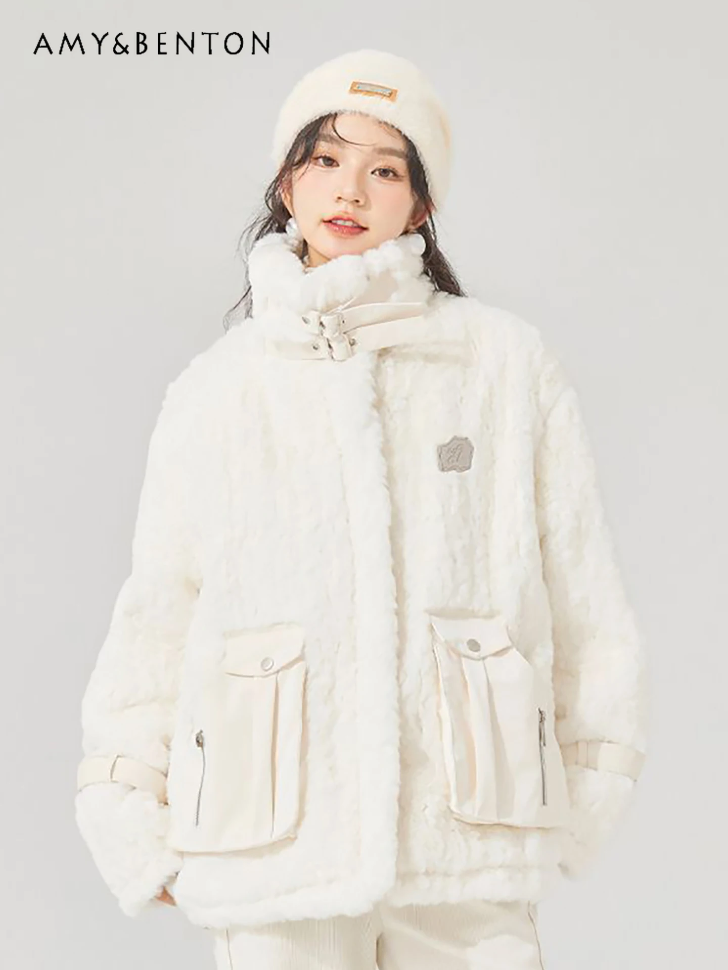 

2025 Autumn Winter New Women's Stand Collar Large Pocket Lamb Wool Coat Loose Casual Versatile White Thickened Cotton Jacket