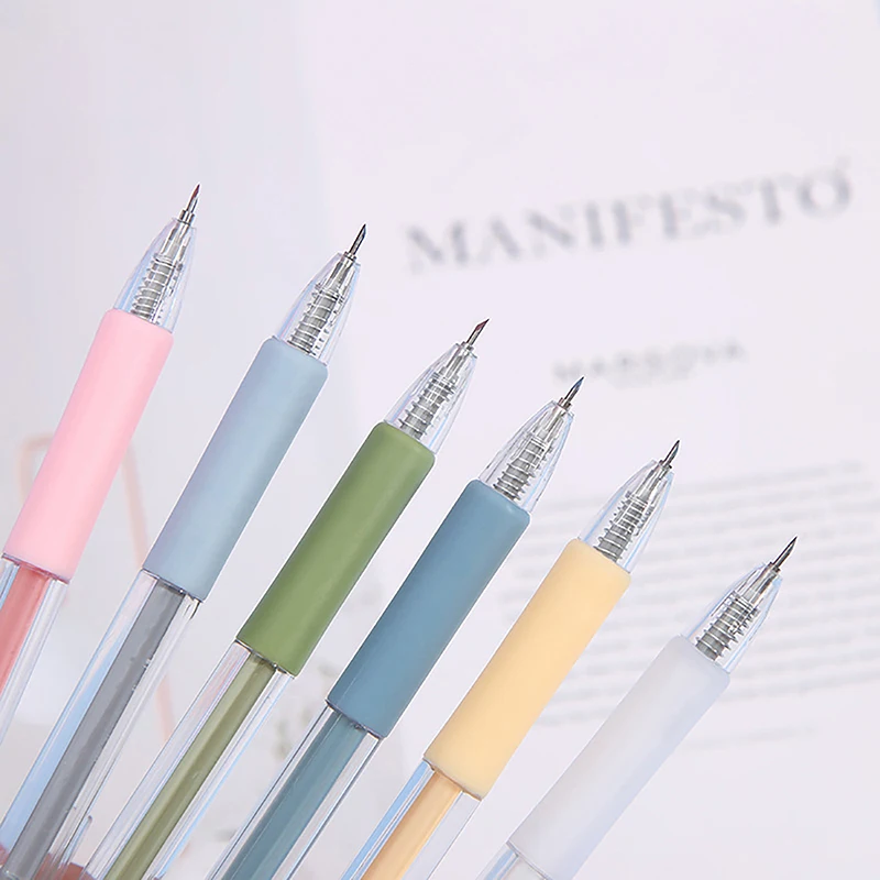 Los estudiantes usan el cuchillo de empuje, pluma de tallado de bricolaje, cuchillo de utilidad, pegatina de libro mayor de mano creativa, cuchillo especial, cuchillo de pluma de corte