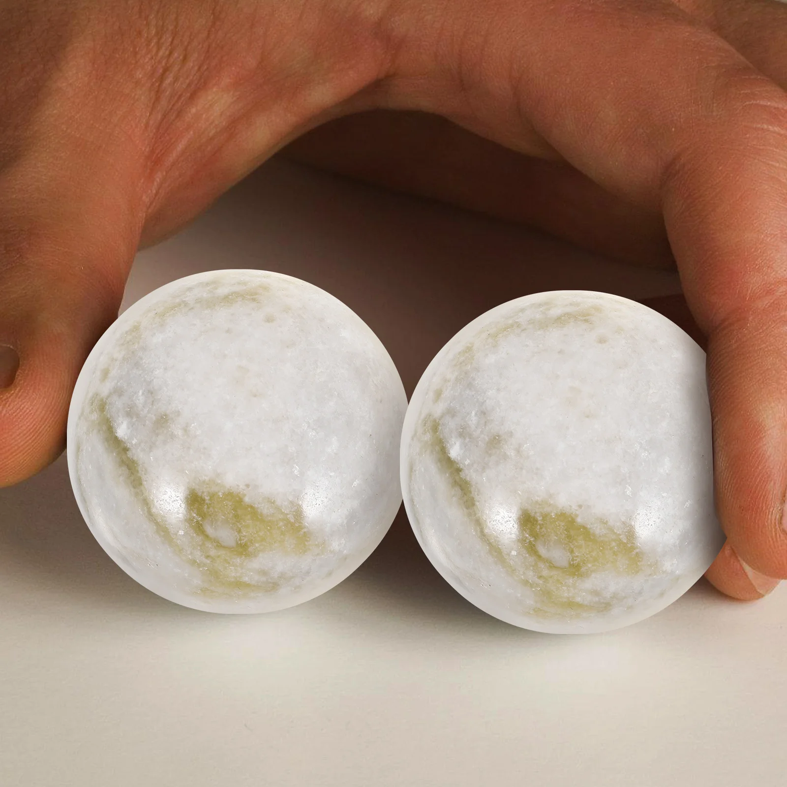 

2Pcs Jade Hand Massage Balls Small Smooth Hand Exercise Balls Portable Muscle Relaxing Therapy Massage Ball Portable Ball