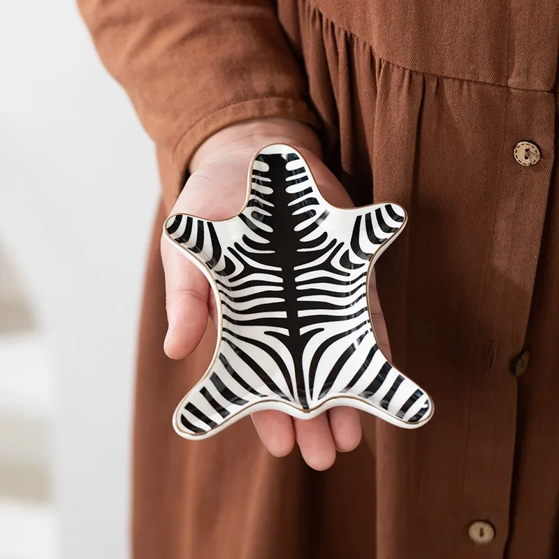 1Pcs Tiger Skin Ceramic Creative Jewelry Storage Board, Home Decoration, Table Decoration Retro Board Tableware