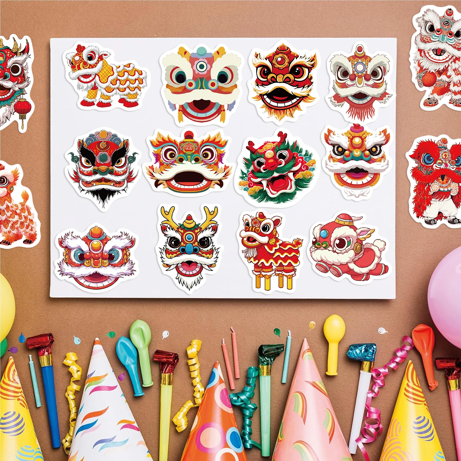 สติกเกอร์ลายสิงโตเต้นรำแบบจีน 50 ชิ้น สติกเกอร์การ์ตูน PVC สไตล์สร้างสรรค์ ลายสิงโตต้อนรับปีใหม่ สำหรับตกแต่งเคสมือถือ