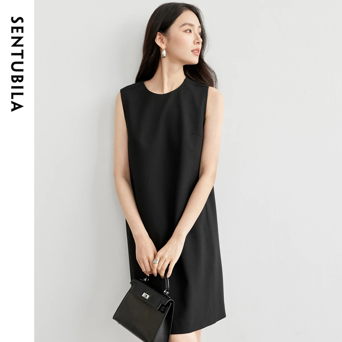 SENTUBILA ชุดเดรสสีดำของผู้หญิง 2025 ฤดูใบไม้ร่วงสไตล์ฝรั่งเศสชุดเดรสทรงตรงแบบโปร่งหรูหราชุดมินิเดรสสำหรับออกงานกลางคืน 151L57830