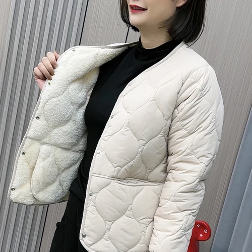 겨울 2024 새로운 스타일 코튼 패딩 코트 자른 자켓 X 가을/겨울 양털 안감 두꺼운 몸집이 작은 여성 의류