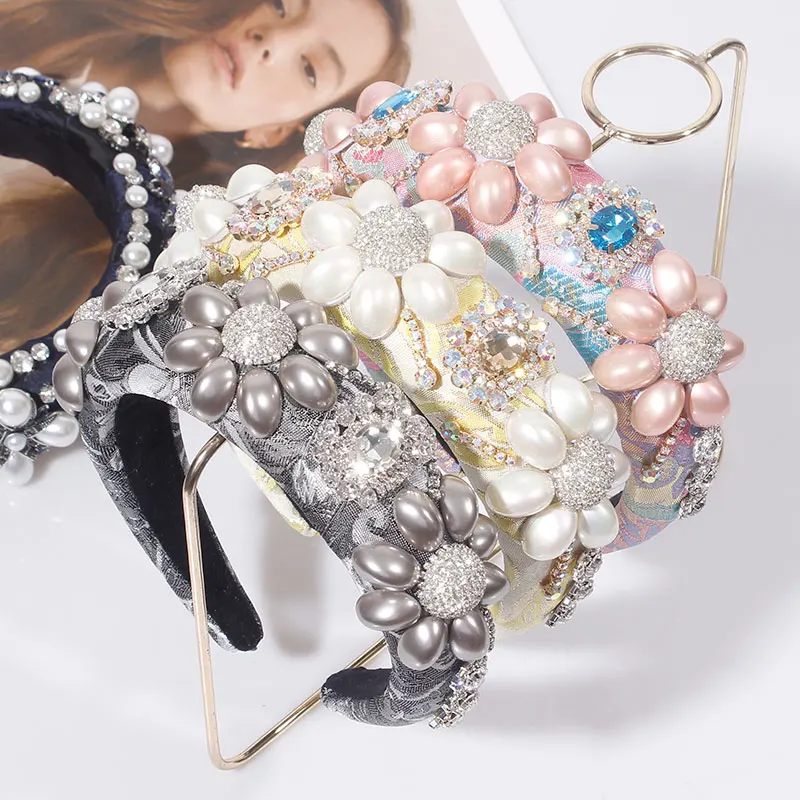 Elegante cerchietto per capelli in stile barocco con strass per