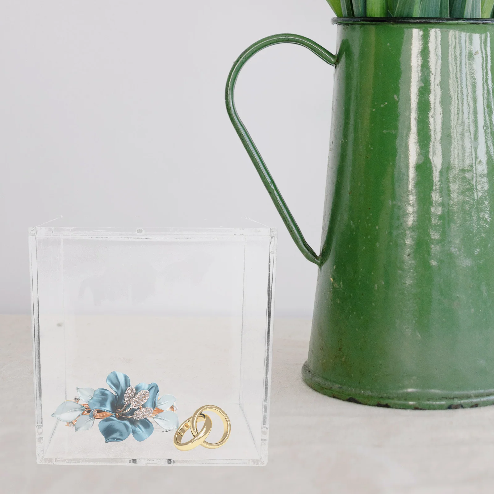 

2Pcs Flip Cover Candy Storage Box Clear Transparent Organizer Display Case for Wedding Party Gifts Candy Box Clear Favor Boxes