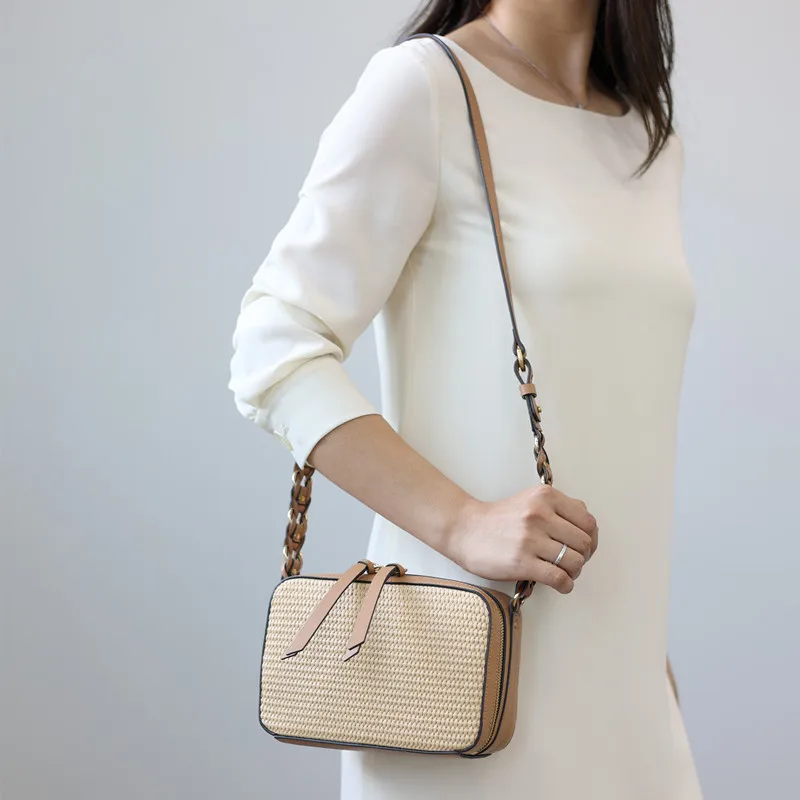 Wommen Fashion Straw Bag With Genuine Leather Materials For Summer Holidays Versatile Crossbody Small Square Bags