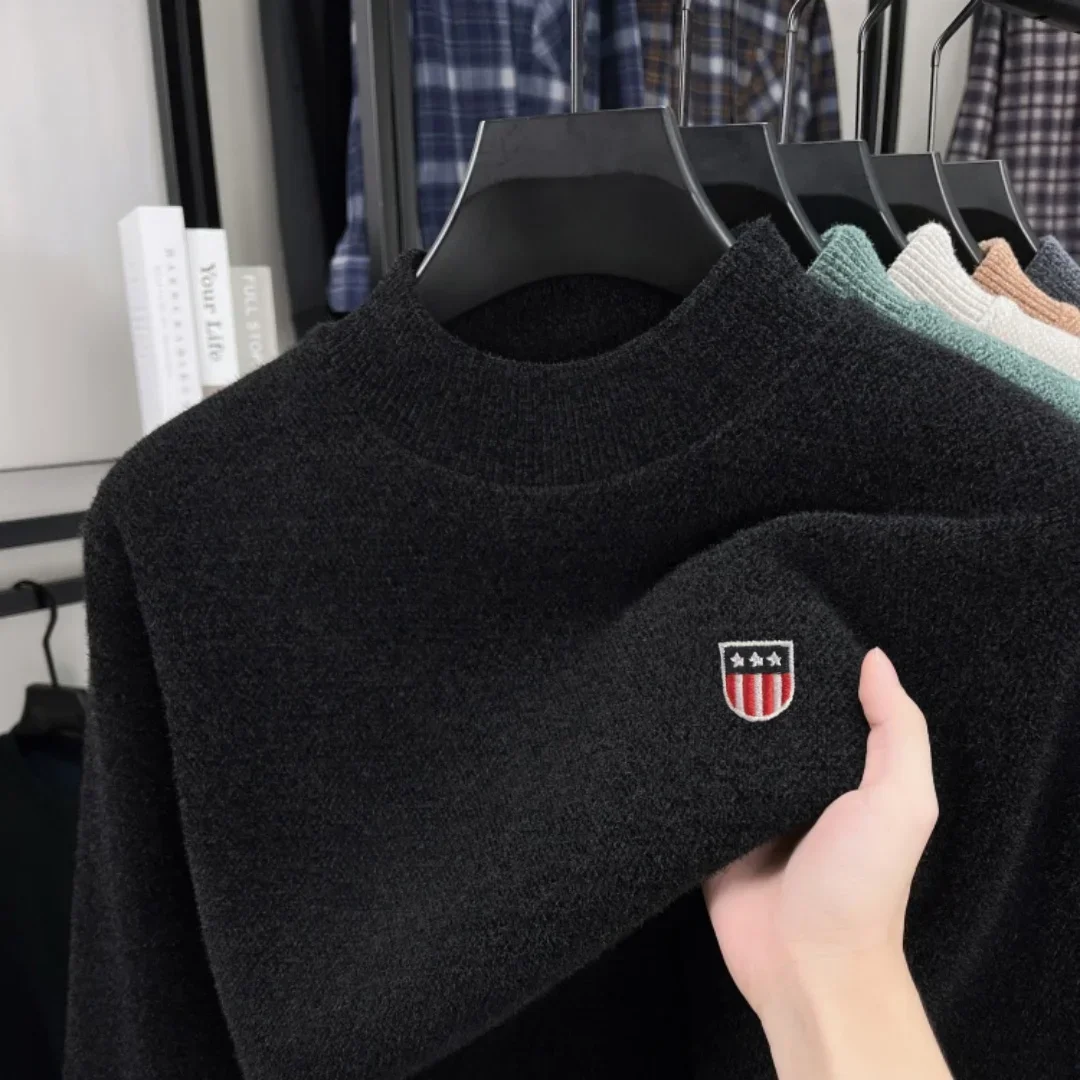 2026 New Designer Classic Brand Emblem Embroidered Round Neck Knitted Sweater Winter Velvet Warm Men's Warm Fashion Long Sleeve