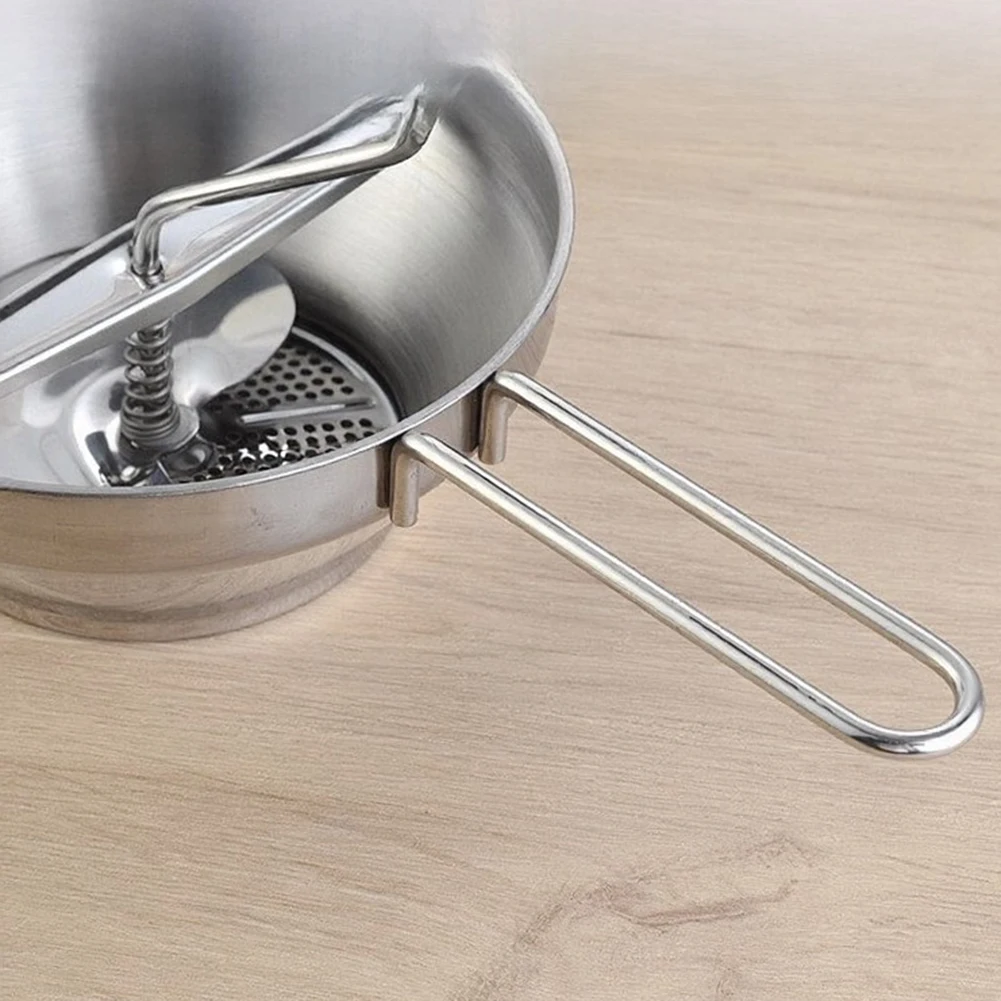 Manual Stainless Steel Food Mill for Homemade For Purees Sauces and Mashes with 3 Sieve Discs Easy Clean Design