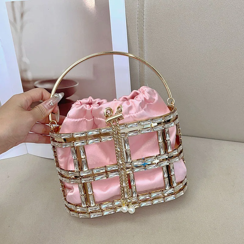 

Металлическая блестящая водная бриллиантовая полая простая корзина для овощей банкетная шелковая атласная сумка-ведро