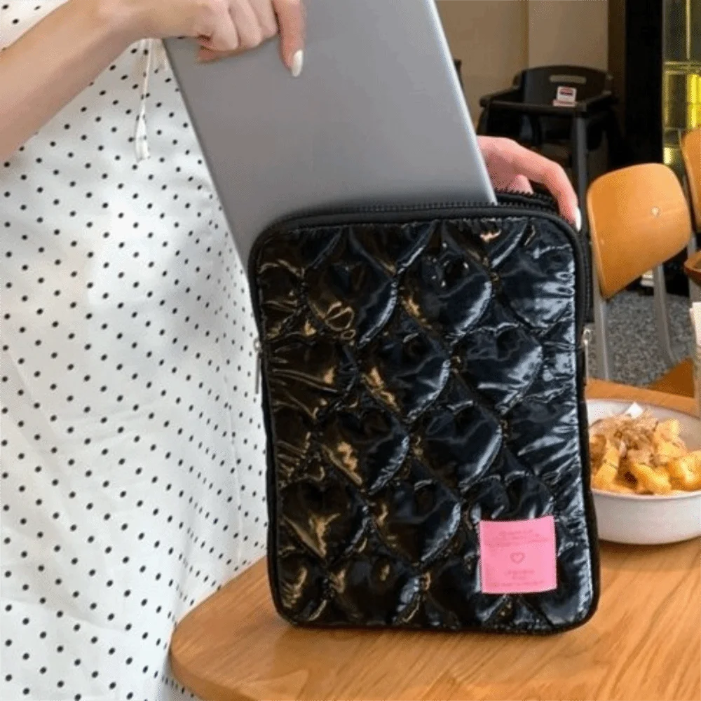 

Portable Love Heart Tablet Storage Bag Large Capacity Puffy Design Laptop Sleeve Korean Style Shockproof Computer Bag Men
