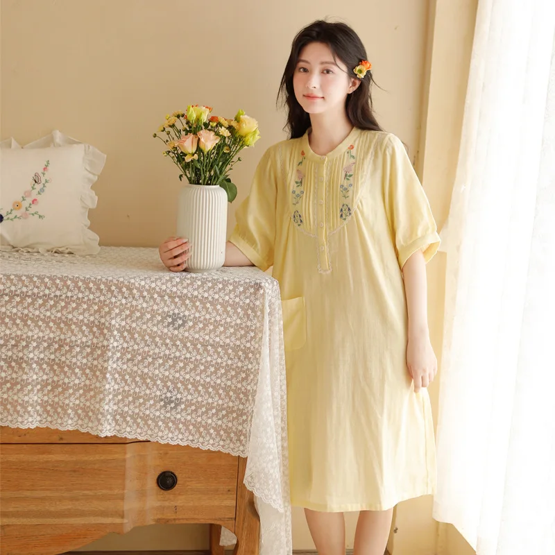 Vintage Embroidery Cotton Women\'s Nightgowns Half Sleeve Plus Size Loose Sleepwear Elegant  Summer Dress